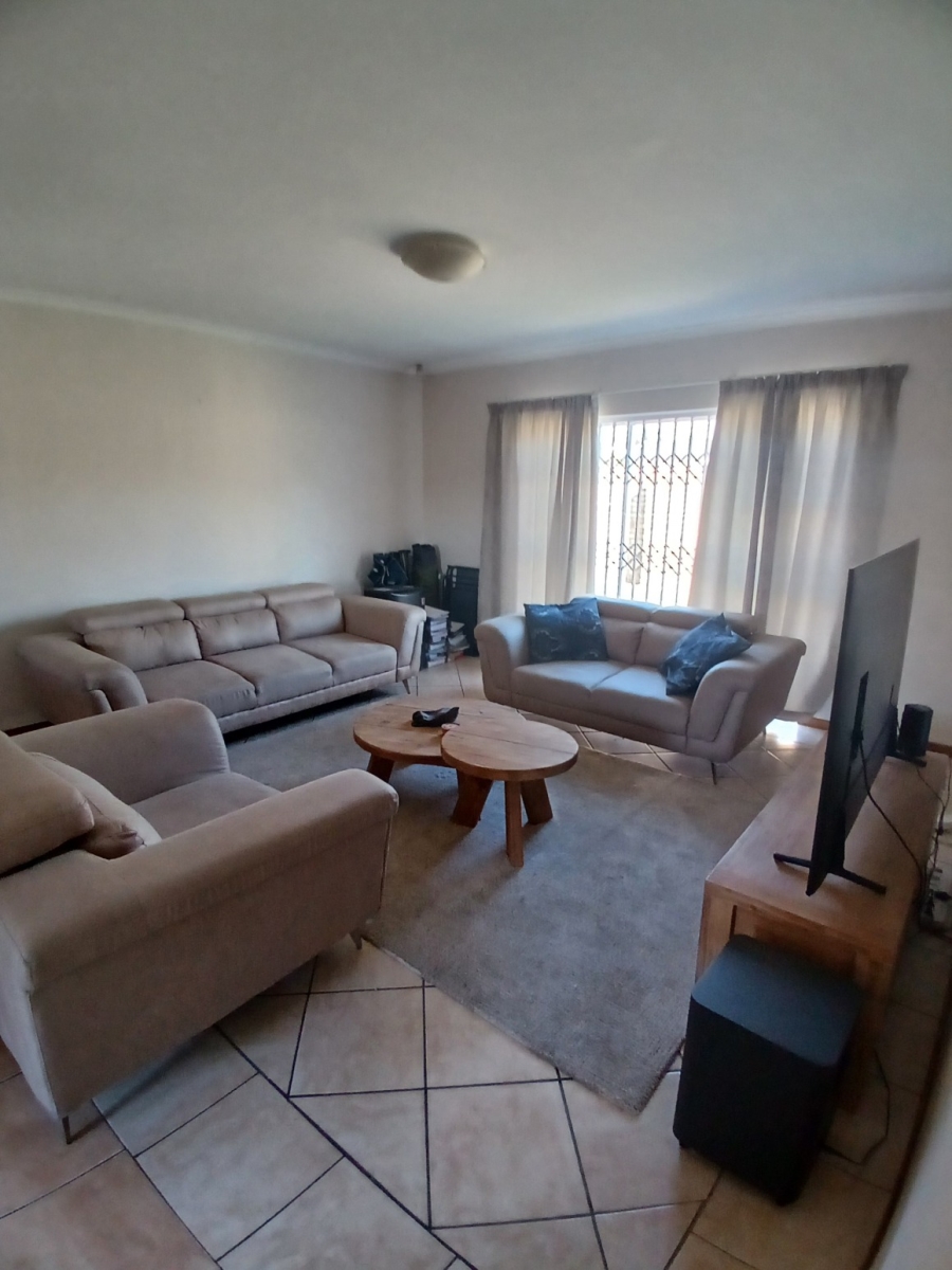 3 Bedroom Property for Sale in Glenroy Park Eastern Cape